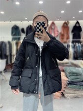 现货短款羽绒服四色两码，女装羽绒服，魅力布梵