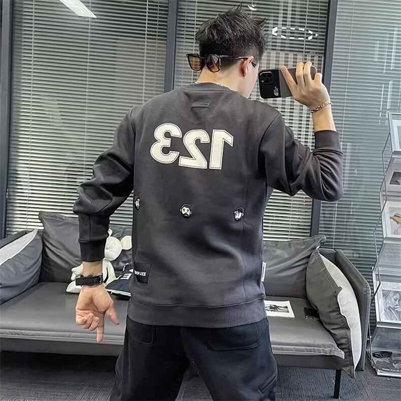 秋季新款卫衣男潮牌时尚数字印花长袖上衣百搭休闲套头打底衫男装图片