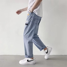 蓝色