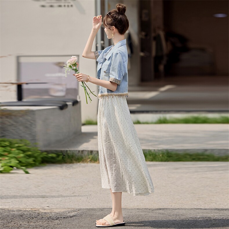 蓝色翻领短袖牛仔外套吊带连衣裙女2025夏季新款休闲裙,女装连衣裙,靓星雨