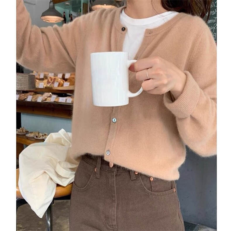 纯山开衫秋冬新款毛衣女短款圆领羊毛衫超火cec外套针织,女装羊毛衫,千御纺羊绒