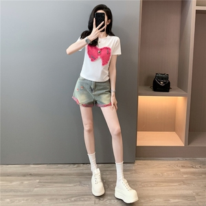 潮流休闲时尚套装女夏新款圆领刺绣蝴蝶结短袖宽松牛仔短裤两件套图片