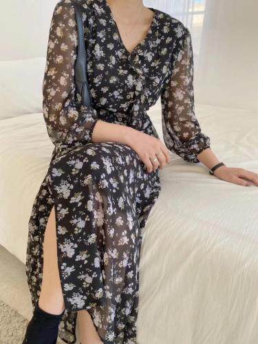 2021春夏新款碎花V领长裙显高显瘦你值得拥有，女装，KAMU