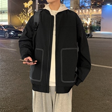 黑色