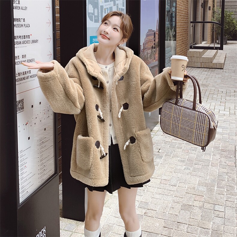 已出大货皮毛一体外套6555P195K298,女装短外套,2D001