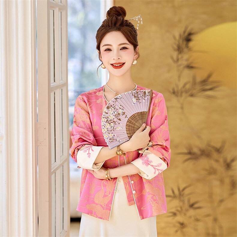2025年春季新中式提花G风短款外套女高级感气质复古盘扣刺绣上衣,女装短外套,沁沁公主
