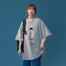 浅灰色