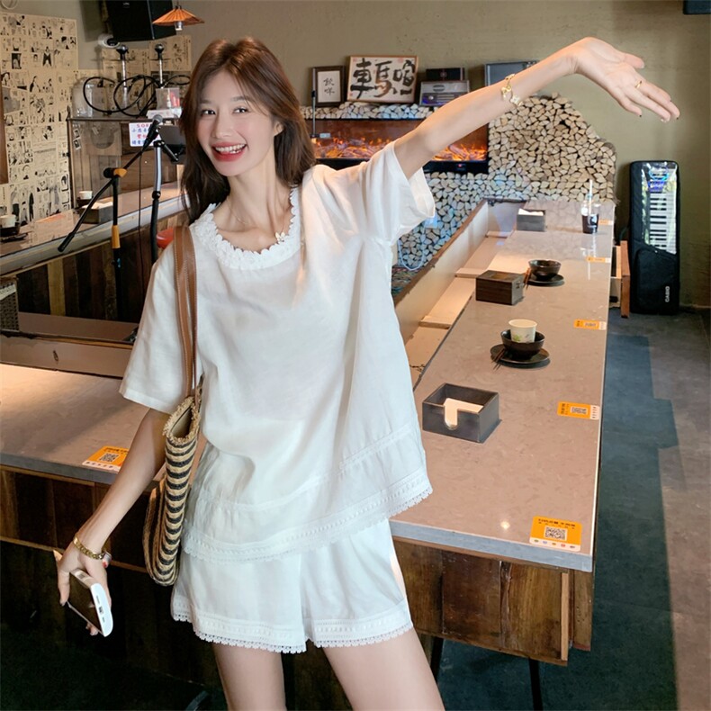 白色蕾丝拼接衬衫短裤套装女夏韩里韩气极简设计感两件套小众爆款,女装套装/套裙,2D076