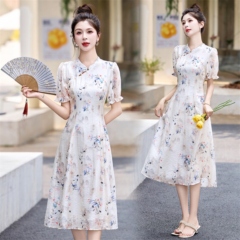 新中式碎花改良旗袍连衣裙女2025夏季新款复古气质修身小清新裙子，女装连衣裙，辉煌依升