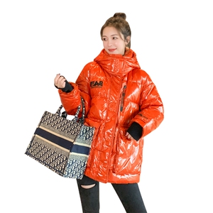时尚羽绒服女2025年新款亮面短款学生洋气百搭免洗白鸭绒加厚外套图片