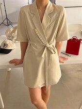 [现货]夏季新款韩版碎花连衣裙，女装连衣裙，米蓝汇