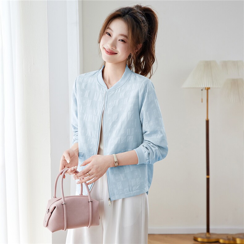 2026年春季棒球领轻薄刺绣格纹棒球服短外套棒球服上衣,女装短外套,简韵佳