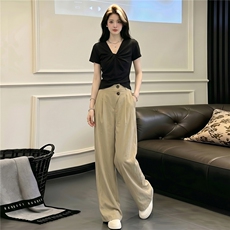 欧韩时尚套装女夏新款黑色V领扭结设计短袖上衣弯刀休闲裤两件套，女装套装/套裙，江南