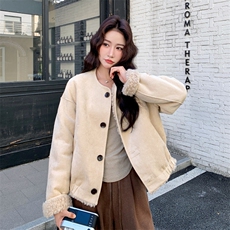 两面穿皮毛一体短外套羊羔毛麂皮绒上衣82708款P195K298，女装短外套，2B076