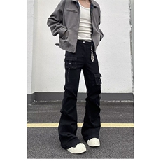 黑色