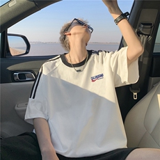 白色