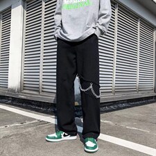 黑色
