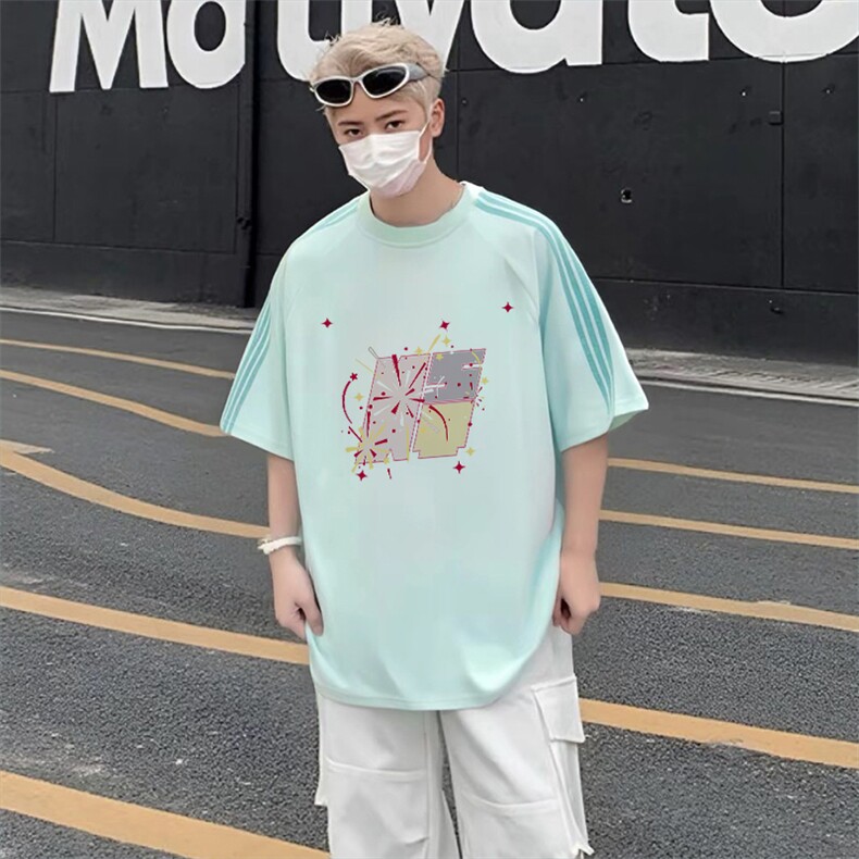 抖音得物品质二开240克宽松纯棉美式潮牌印花三条杠中性风短袖T恤,男装T恤,电商A486