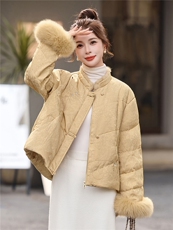 高端立领中式羽绒服女短款2025冬季新款小个子复古洋气白鸭绒外套，女装羽绒服，丽影随形