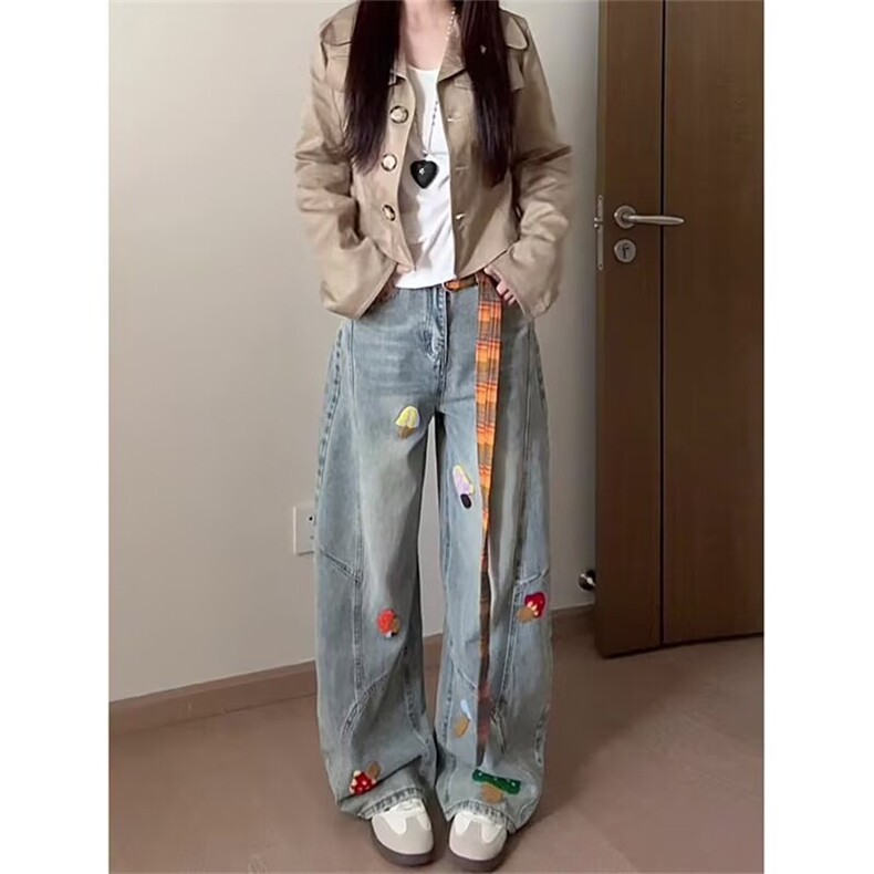 超火破洞牛仔裤女小熊刺绣破洞牛仔裤水洗复古高腰显瘦阔腿拖地裤图片
