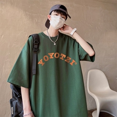墨绿色