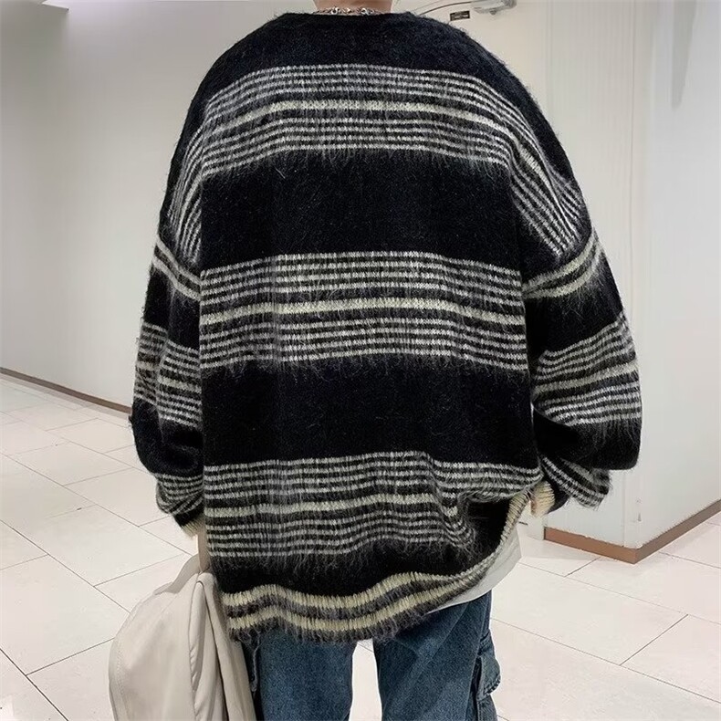 754-P42秋季新款条纹拼接针织刺绣简约毛衣套头秋冬宽松情侣款,男装T恤,电商B323A