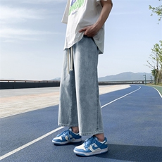 浅蓝色