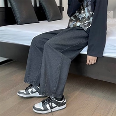 黑灰色