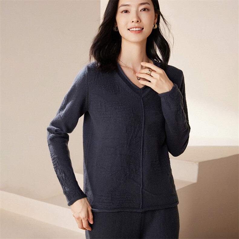 年度王炸浮雕加厚V领女毛衣套头宽松针织衫,女装羊绒衫,江帆羊绒