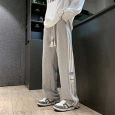 灰色