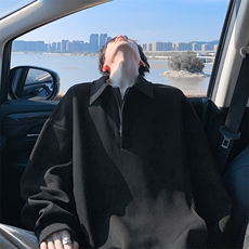 黑色