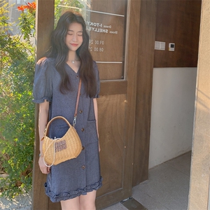 小个子温柔风木耳边牛仔裙夏季新款泡泡袖学生休闲减龄连衣裙女裙图片