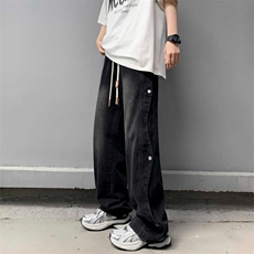 黑色