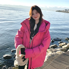 玫红色羽绒服2025新款白鸭绒炸街外套连帽面包服宽松加厚女小个子，女装羽绒服，2C372