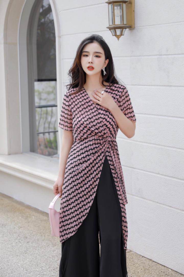 2023年时装套裤，其它，贻思茗