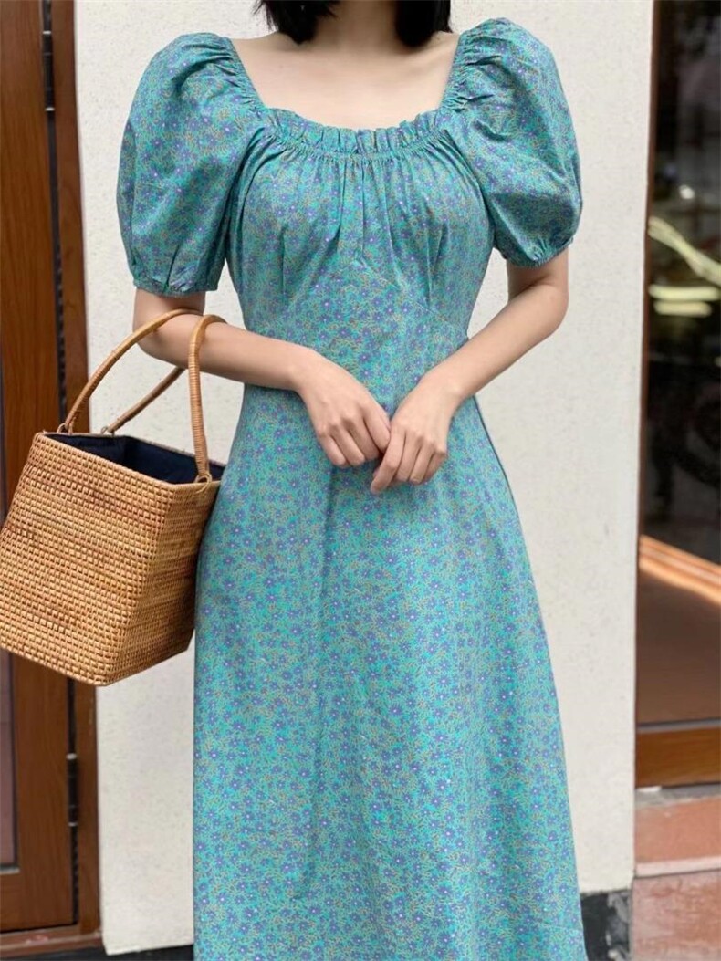 小花连衣裙，女装连衣裙，白柚