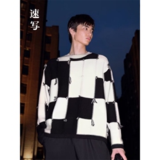 黑色