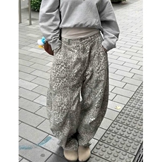 WE1640-P55复古豹纹弯刀牛仔裤女夏季新款街头辣妹廓形宽松拖地，男装牛仔裤，电商B323A