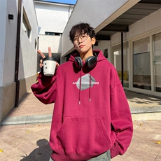 酒红色
