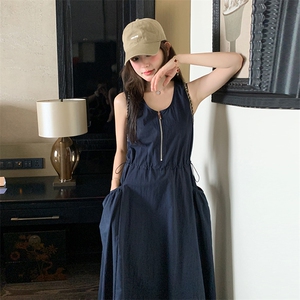深蓝色圆领无袖连衣裙女2025夏季新款韩系设计感气质显瘦背心长裙图片