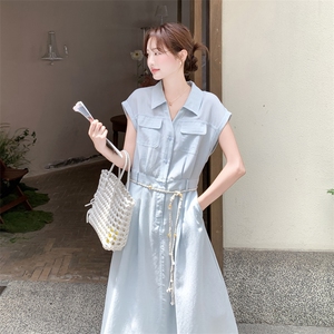 2026夏季浅蓝色短袖翻领衬衫连衣裙女新款简约气质系带收腰长裙子图片