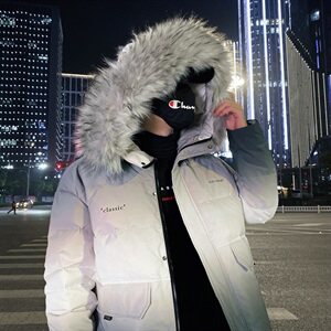 2020冬季新款羽绒服男短款潮牌渐变面包服DS620T图片