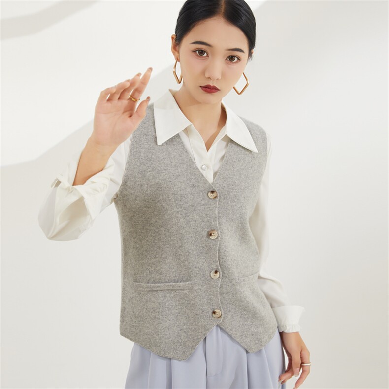 秋冬新款女士羊毛背心V领宽松针织衫时尚休闲薄款坎肩外搭打底衫,女装马甲,彩羽羊绒