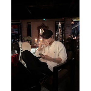 W10427-P68 网图现货 翻领宽松长袖针织衫纽扣设计高档开衫毛衣图片