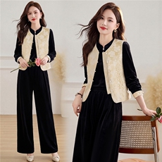 2026春装工艺绣花面料新款简约时尚休闲修身三件套，女装套装/套裙，伊航服饰