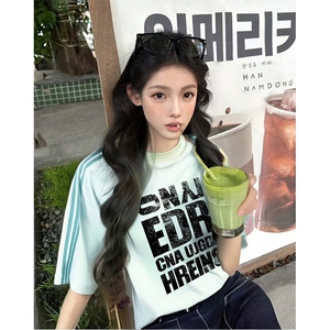 抖音得物品质二开240克宽松纯棉美式潮牌印花三条杠中性风短袖T恤图片