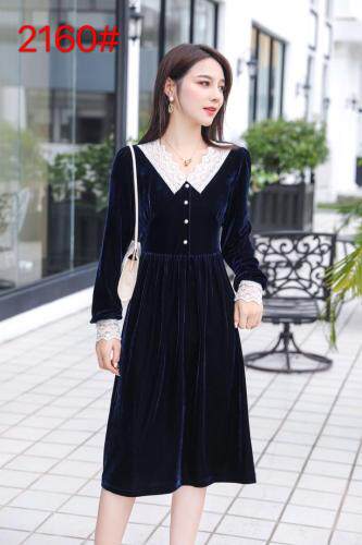 手感面料的丝绒连衣裙，女装连衣裙，罗兰春天