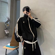 黑色套装