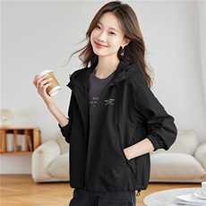 时尚拉链休闲连帽短外套女2025秋季新款宽松百搭显瘦工装夹克上衣，女装短外套，慕咨