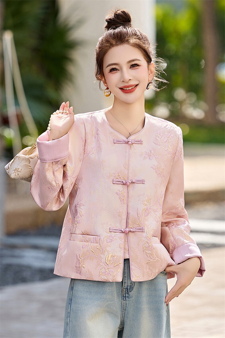 新中式刺绣时尚外套2025年秋季新款休闲气质优雅高级感短款女装,女装短外套,蓝朵琳